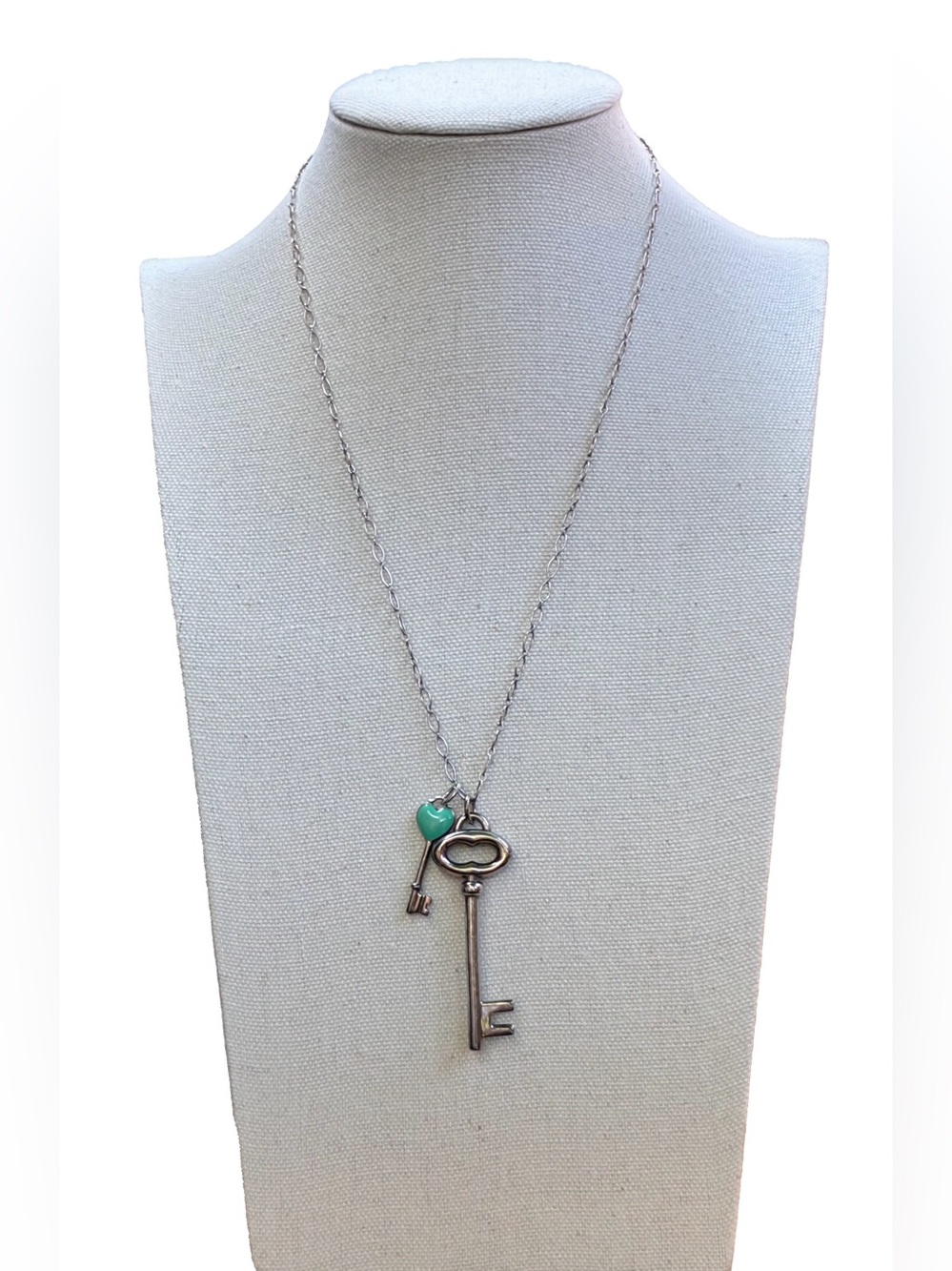 Tiffany & Co. Sterling Silver Key Set Necklace with Original Pouch